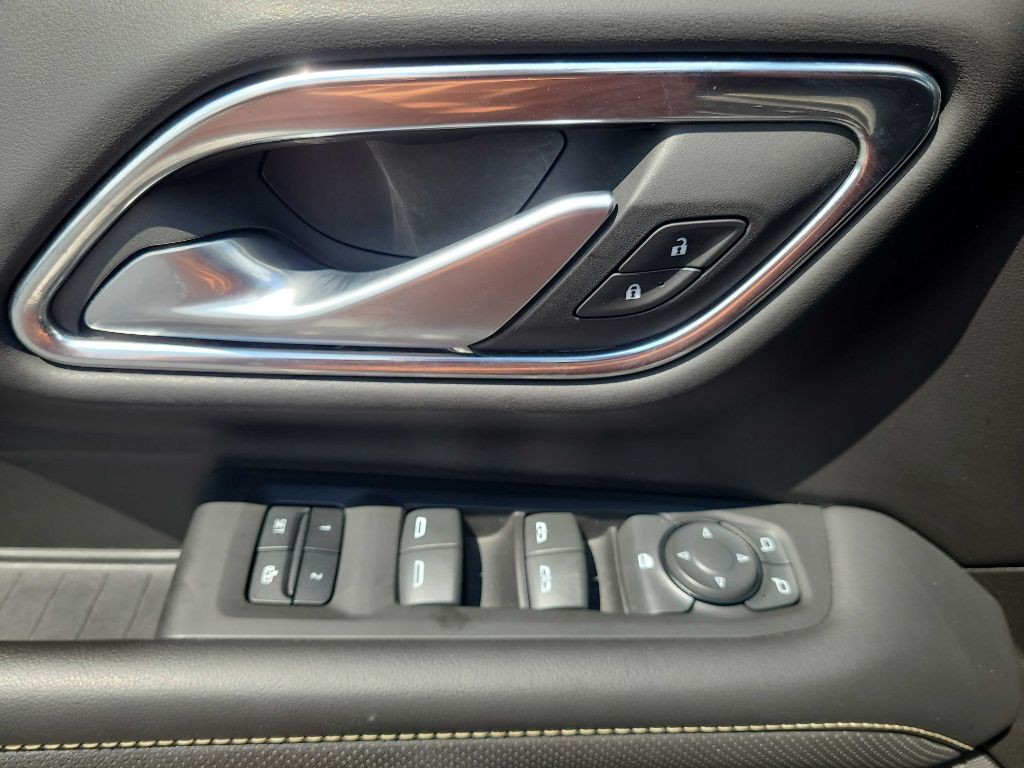 2022 GMC Yukon Image 34