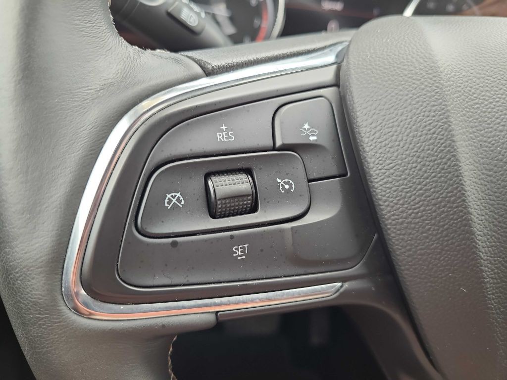 2023 Buick Enclave Image 17