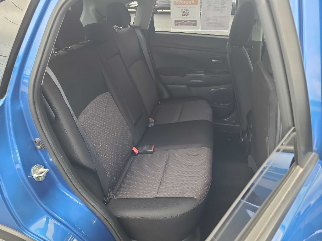 2019 Mitsubishi Outlander Image 13