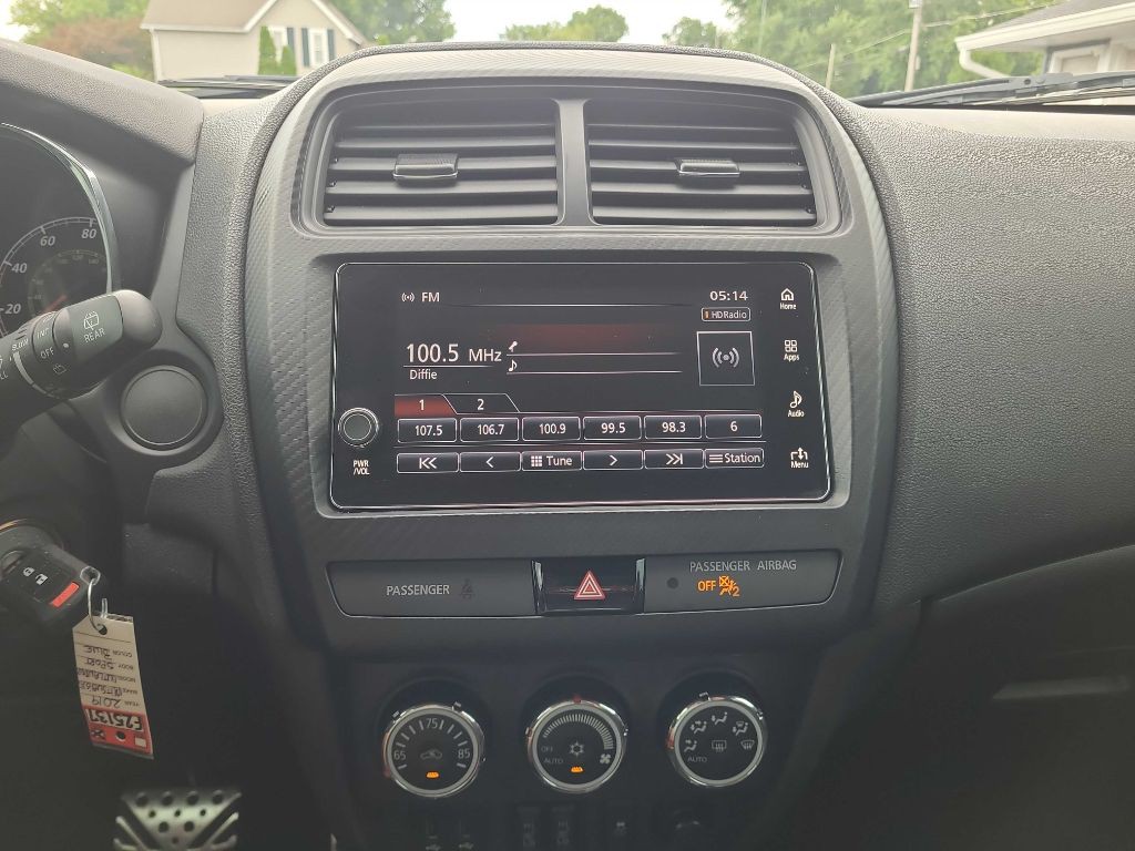 2019 Mitsubishi Outlander Image 20