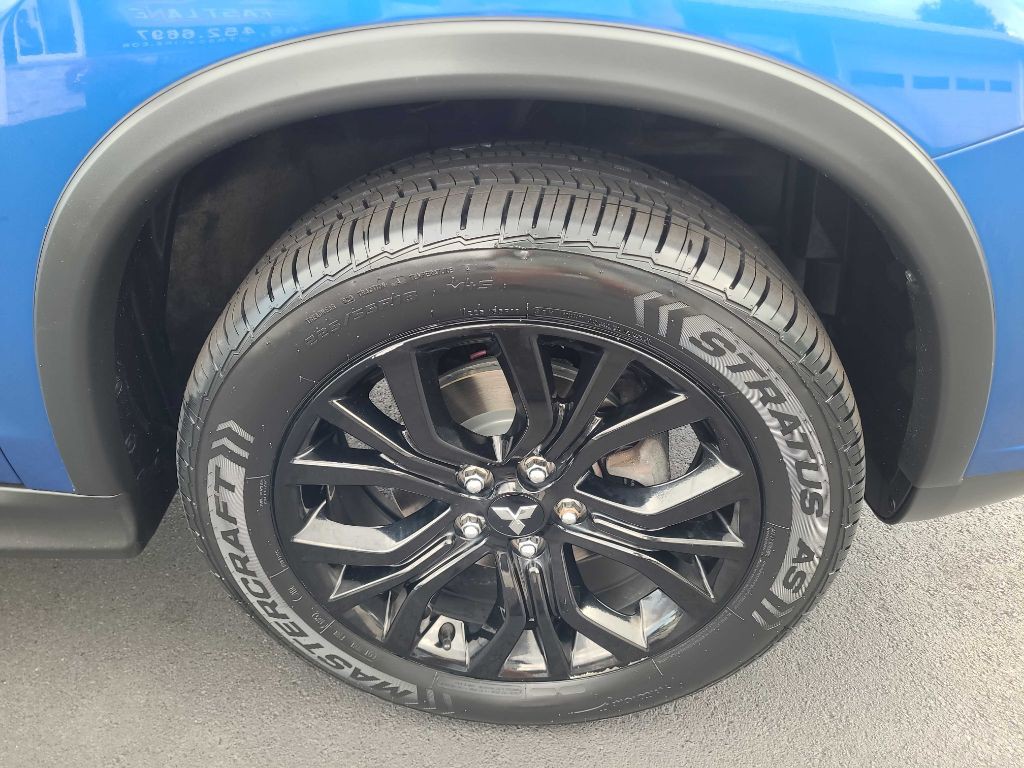 2019 Mitsubishi Outlander Image 32