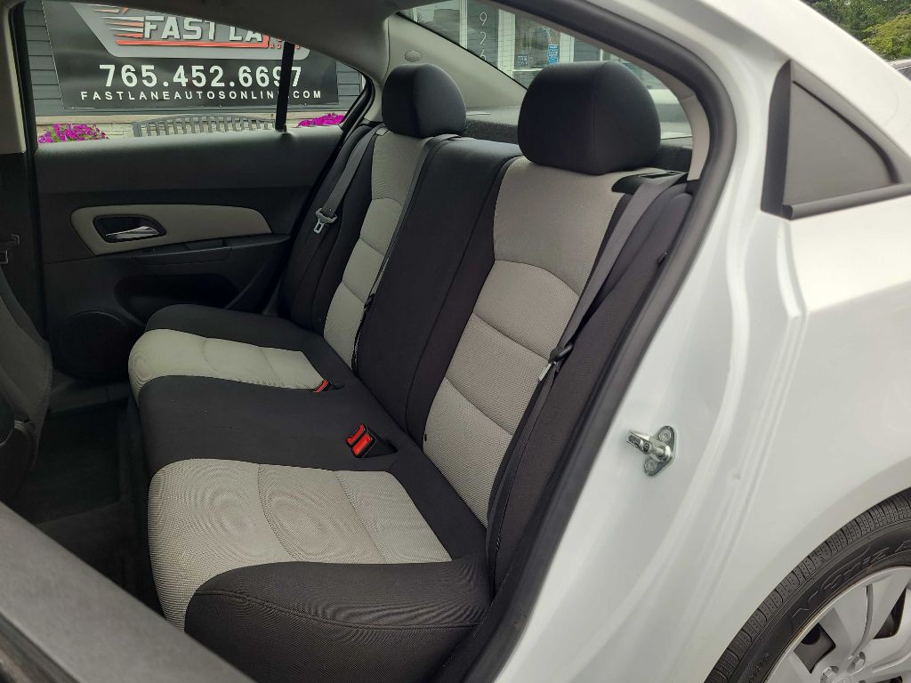 2016 Chevrolet Cruze Image 12
