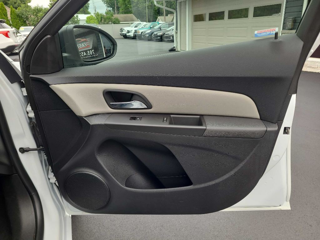 2016 Chevrolet Cruze Image 27