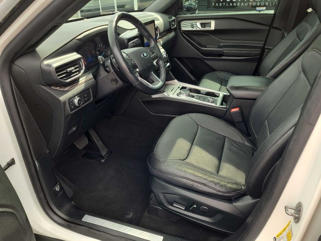 2020 Ford Explorer Image 10
