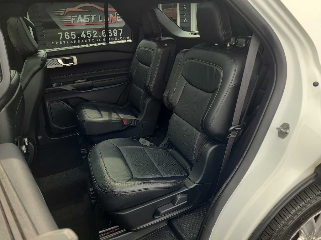 2020 Ford Explorer Image 13