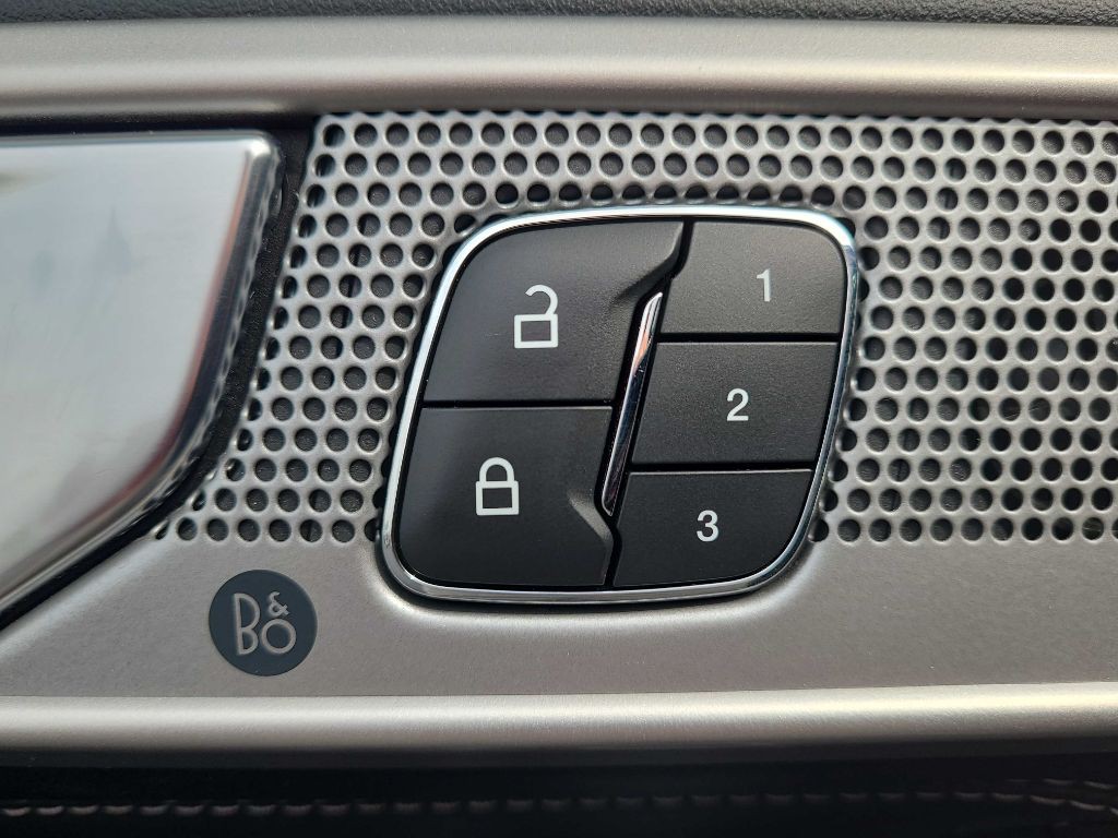 2020 Ford Explorer Image 35