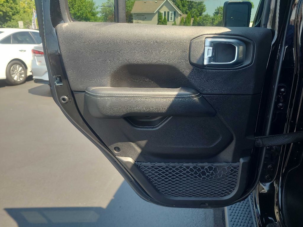 2023 Jeep Wrangler Image 29