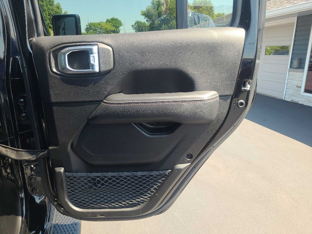 2023 Jeep Wrangler Image 31