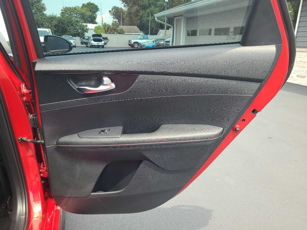2020 Kia Forte Image 32