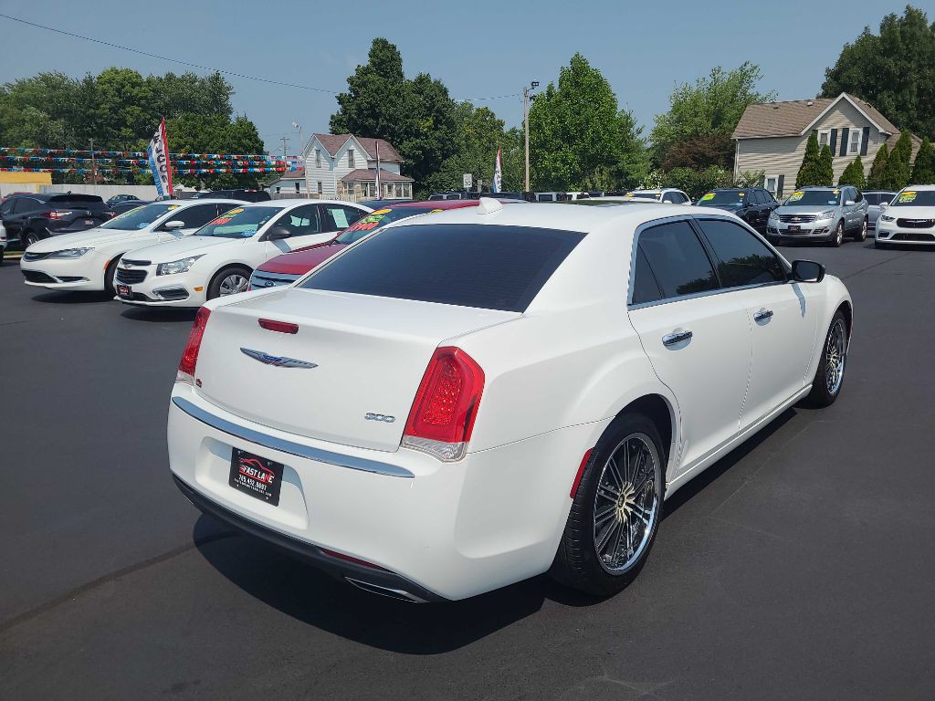 2020 Chrysler 300 Image 5