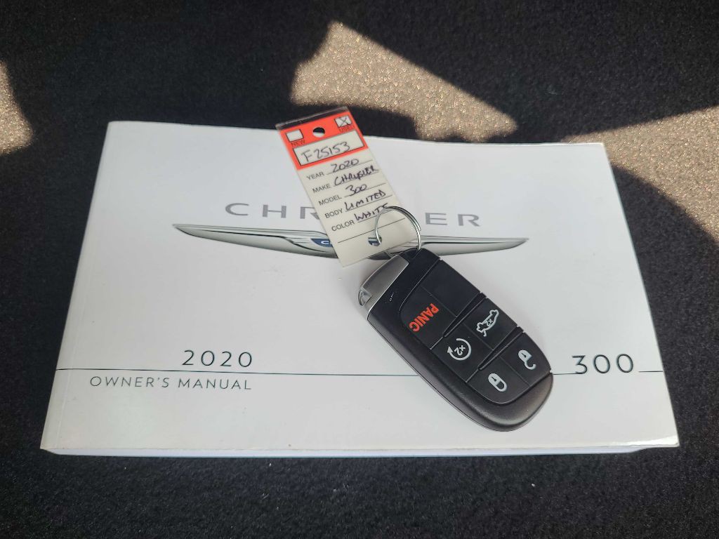 2020 Chrysler 300 Image 46