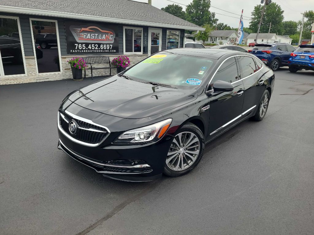 2017 Buick Lacrosse Image 1
