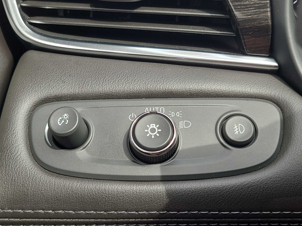 2017 Buick Lacrosse Image 20