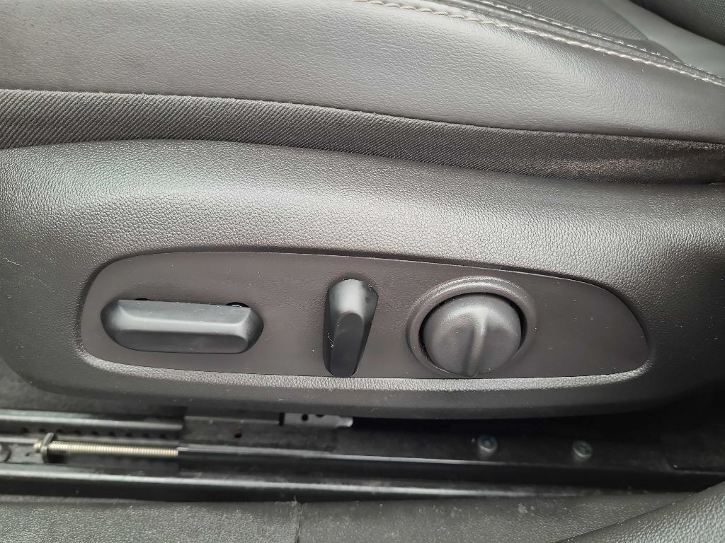 2017 Buick Lacrosse Image 31