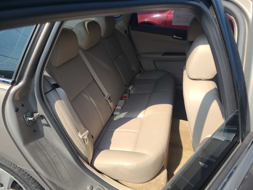 2007 Chevrolet Impala Image 13