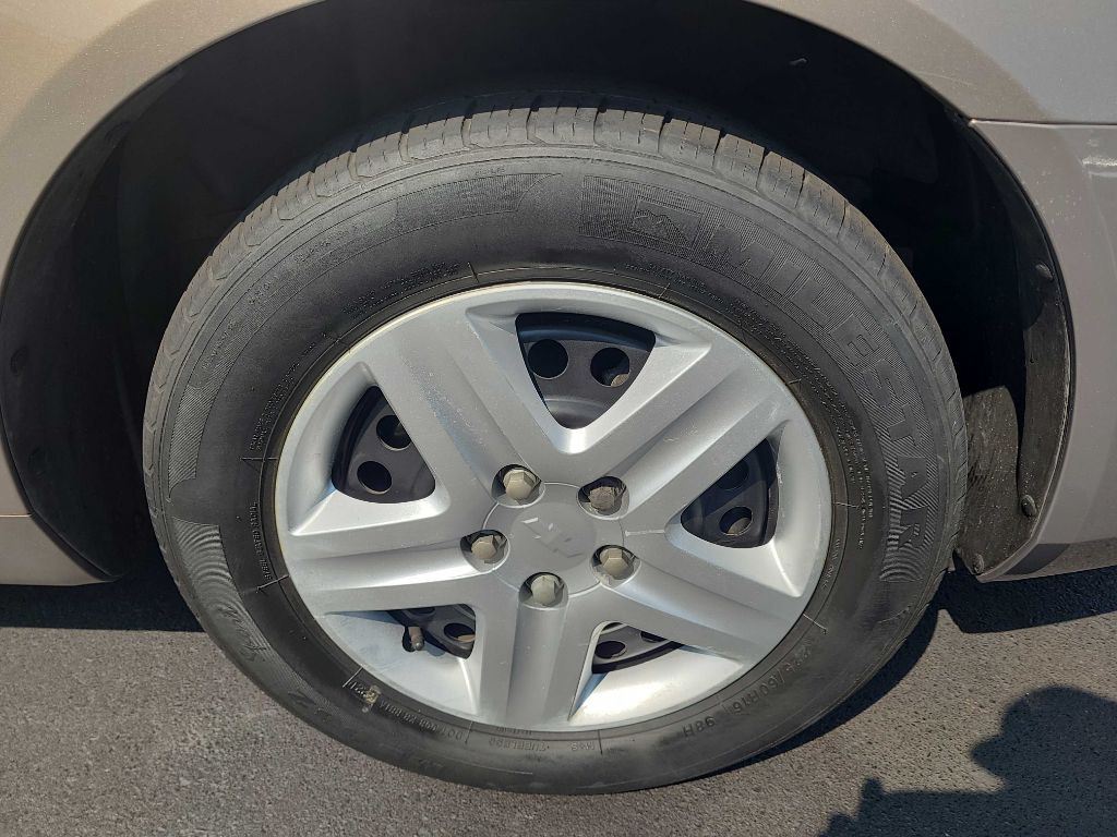 2007 Chevrolet Impala Image 32