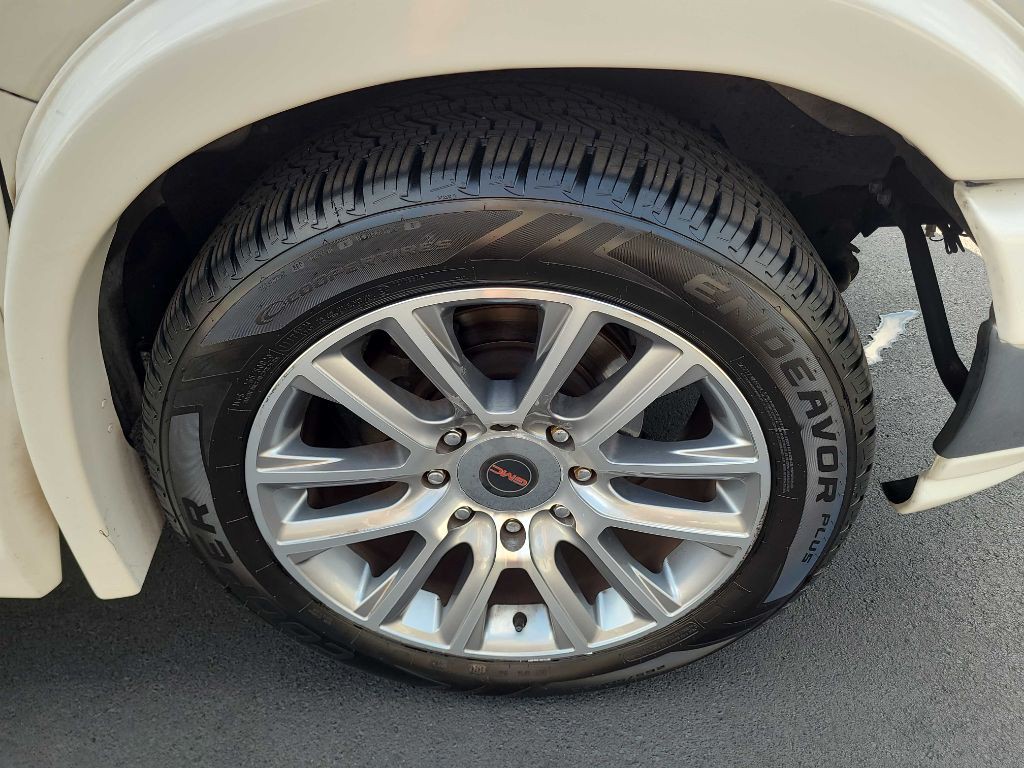 2019 GMC Savana Image 35