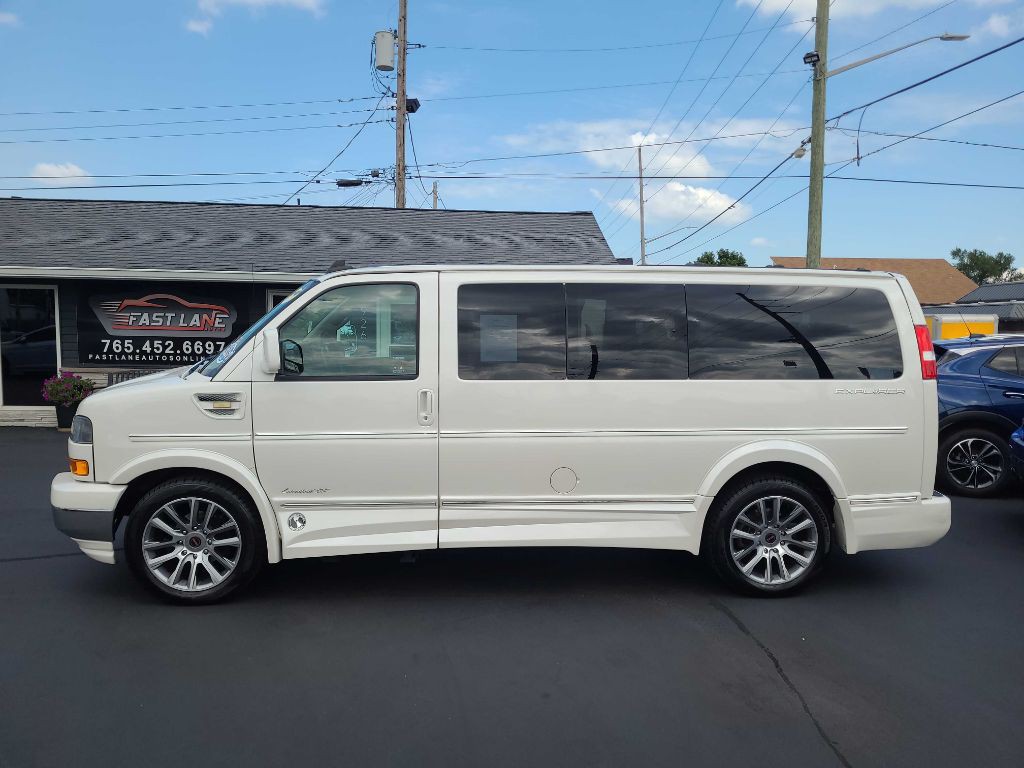 2019 GMC Savana Image 2