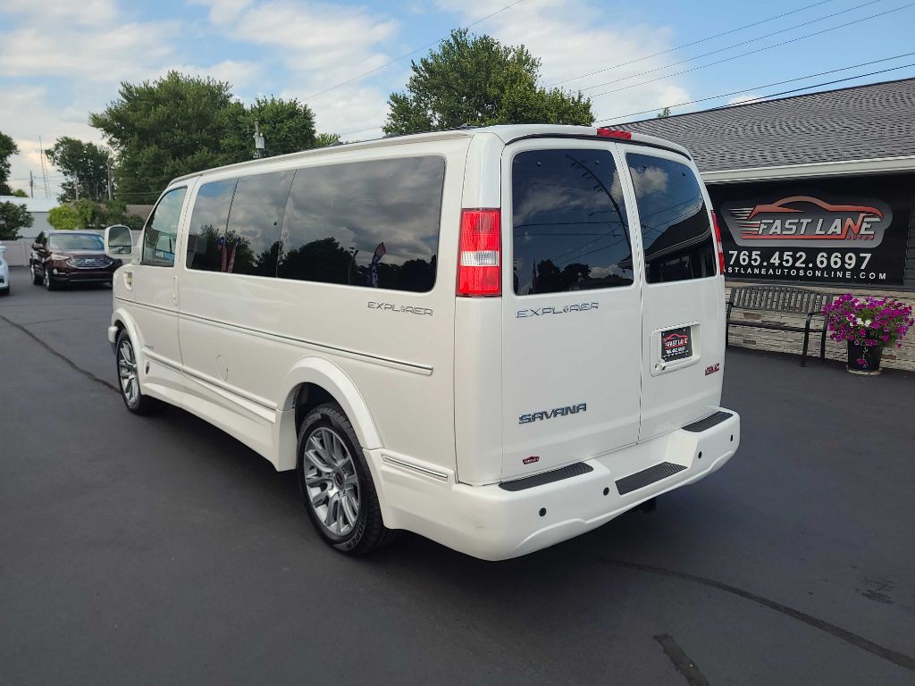 2019 GMC Savana Image 3