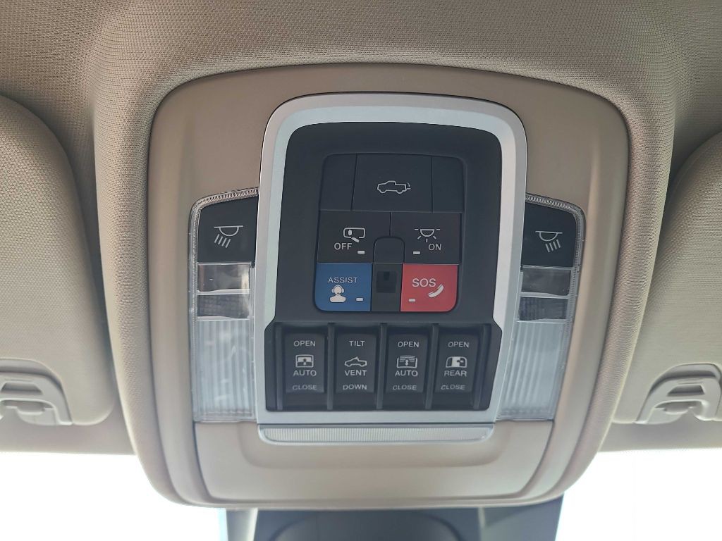 2021 RAM 1500 Image 35