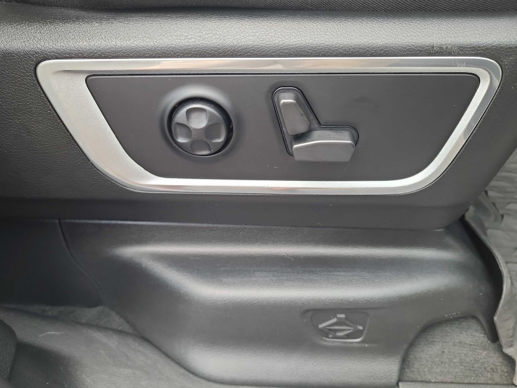 2021 RAM 1500 Image 38