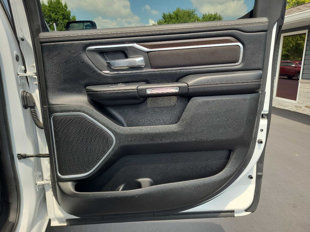 2021 RAM 1500 Image 43