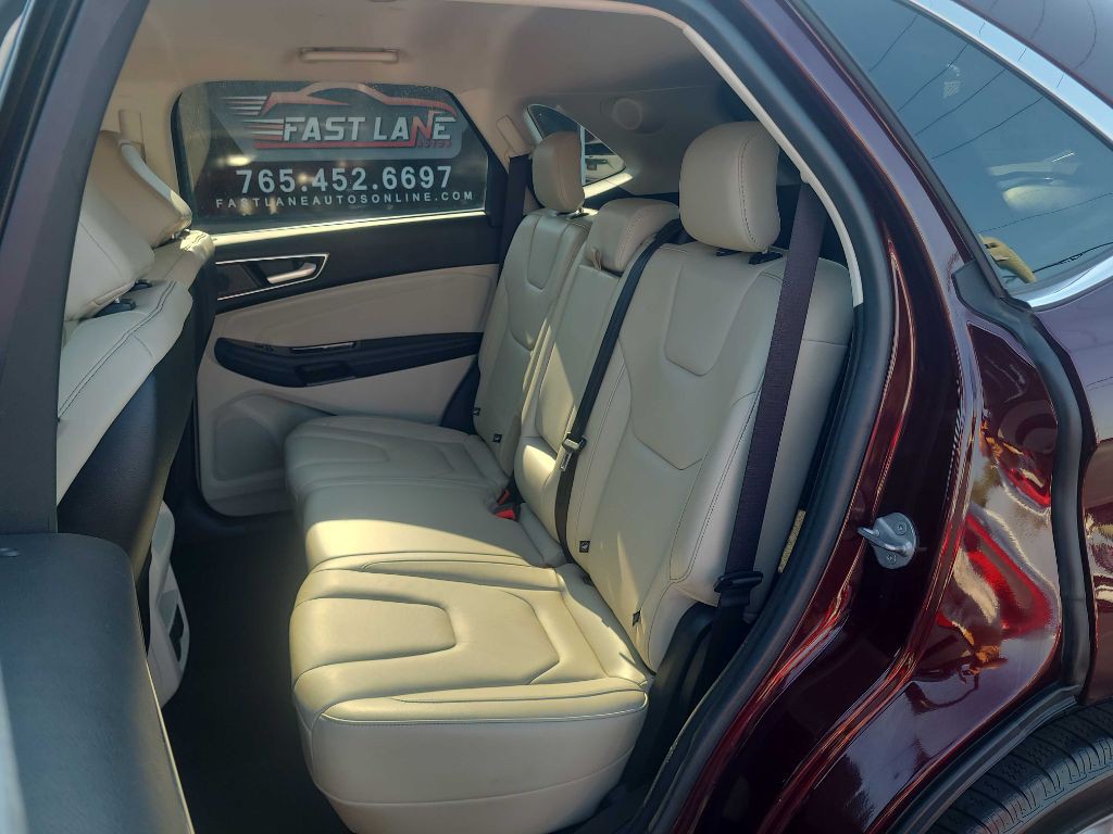 2020 Ford Edge Image 12