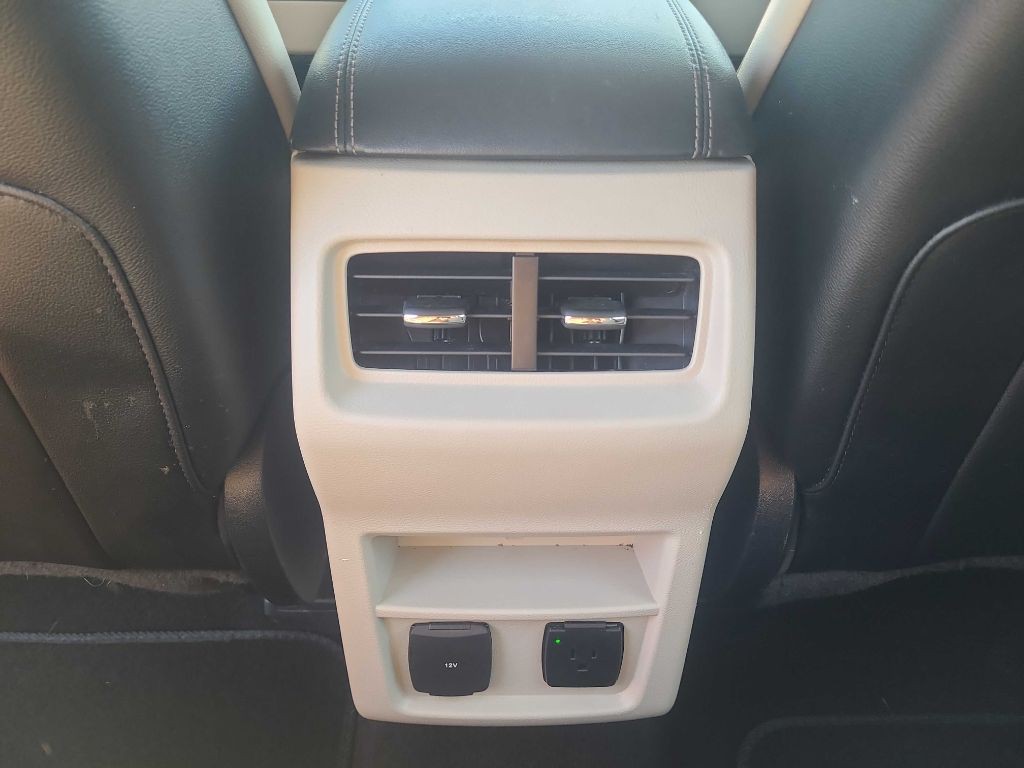2020 Ford Edge Image 15