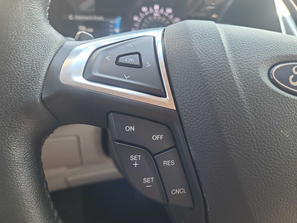 2020 Ford Edge Image 20