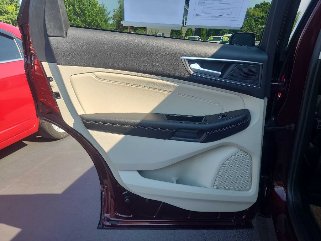 2020 Ford Edge Image 36