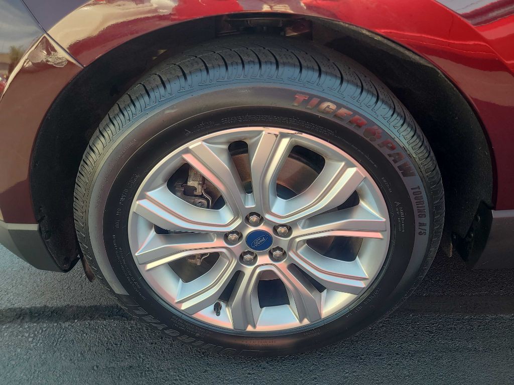 2020 Ford Edge Image 39