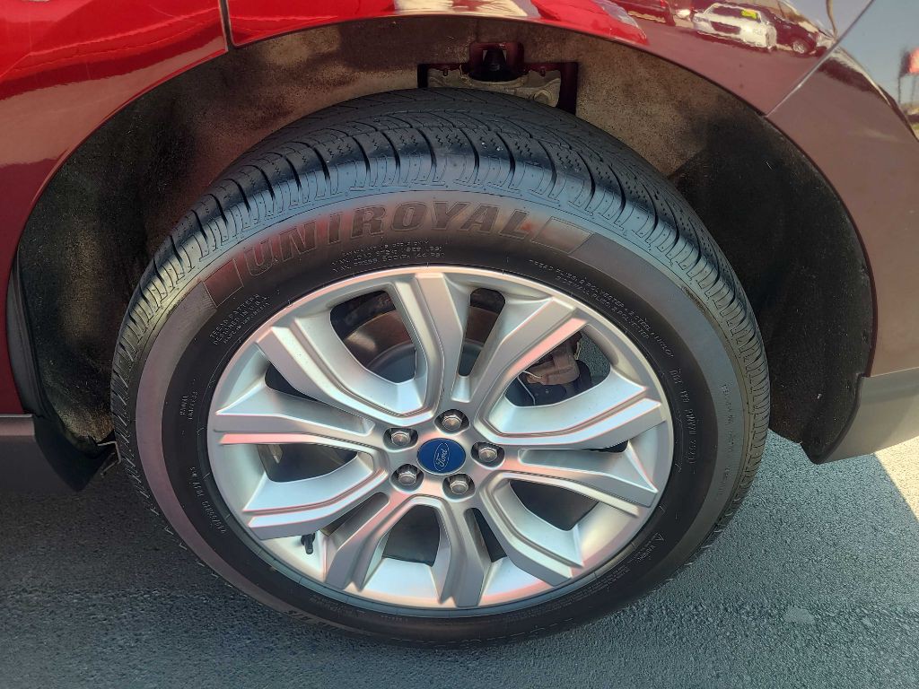 2020 Ford Edge Image 40