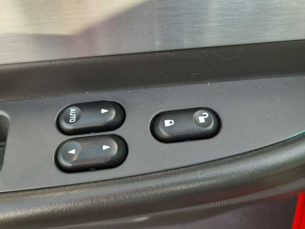 2002 Ford Thunderbird Image 21
