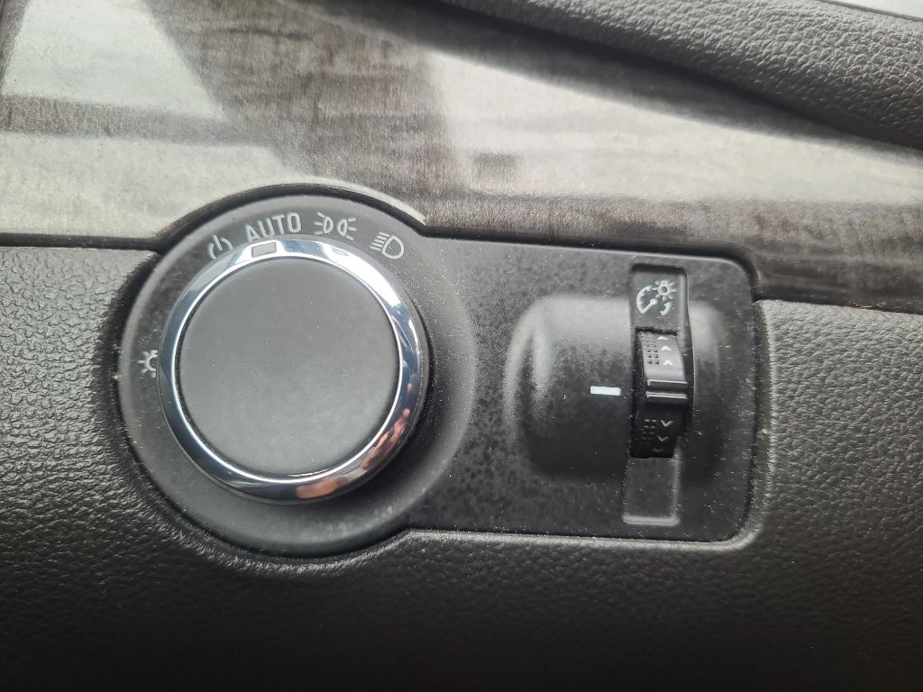2016 Buick Enclave Image 18