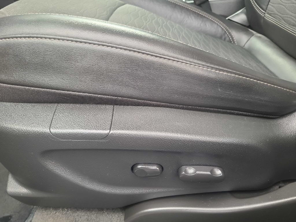 2016 Buick Enclave Image 27