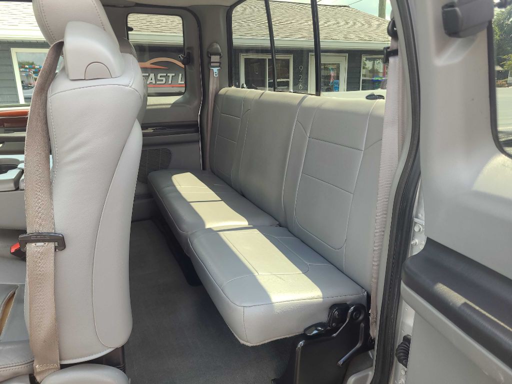 2007 Ford F-250 Image 11