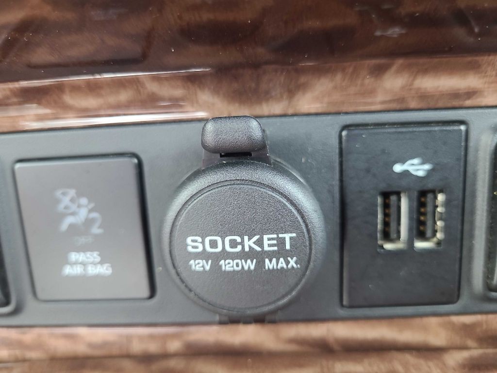 2020 Nissan Armada Image 25