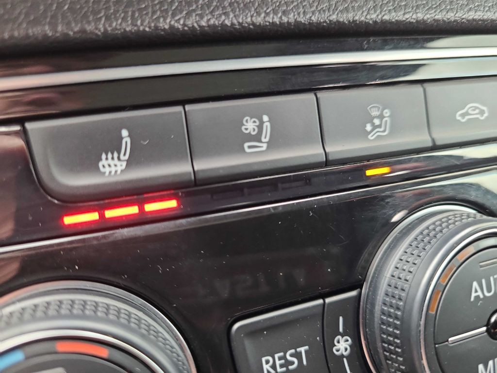 2018 Volkswagen Atlas Image 30