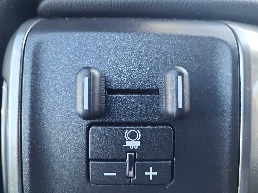 2018 Chevrolet Silverado 1500 Image 18