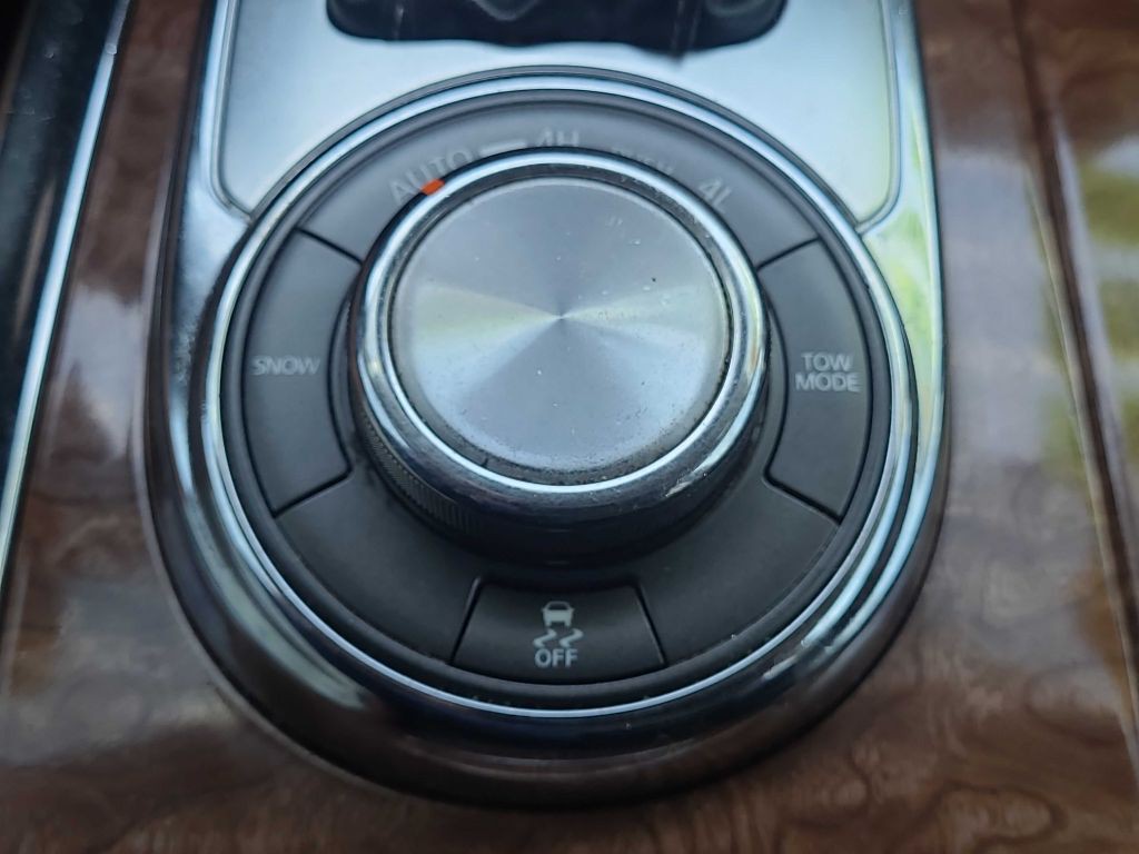 2019 INFINITI QX80 Image 32