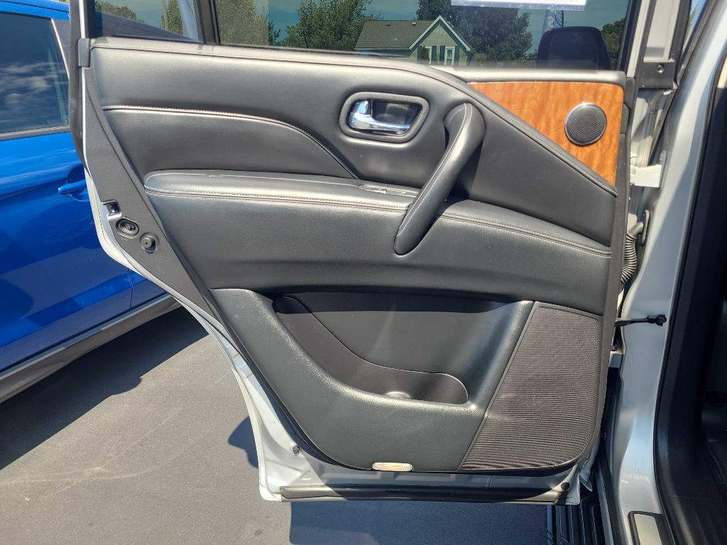 2019 INFINITI QX80 Image 40