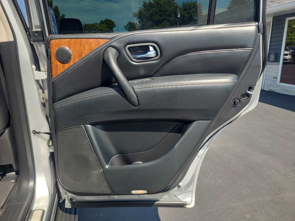 2019 INFINITI QX80 Image 42