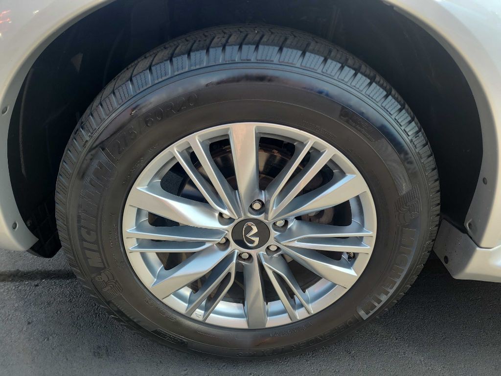 2019 INFINITI QX80 Image 43