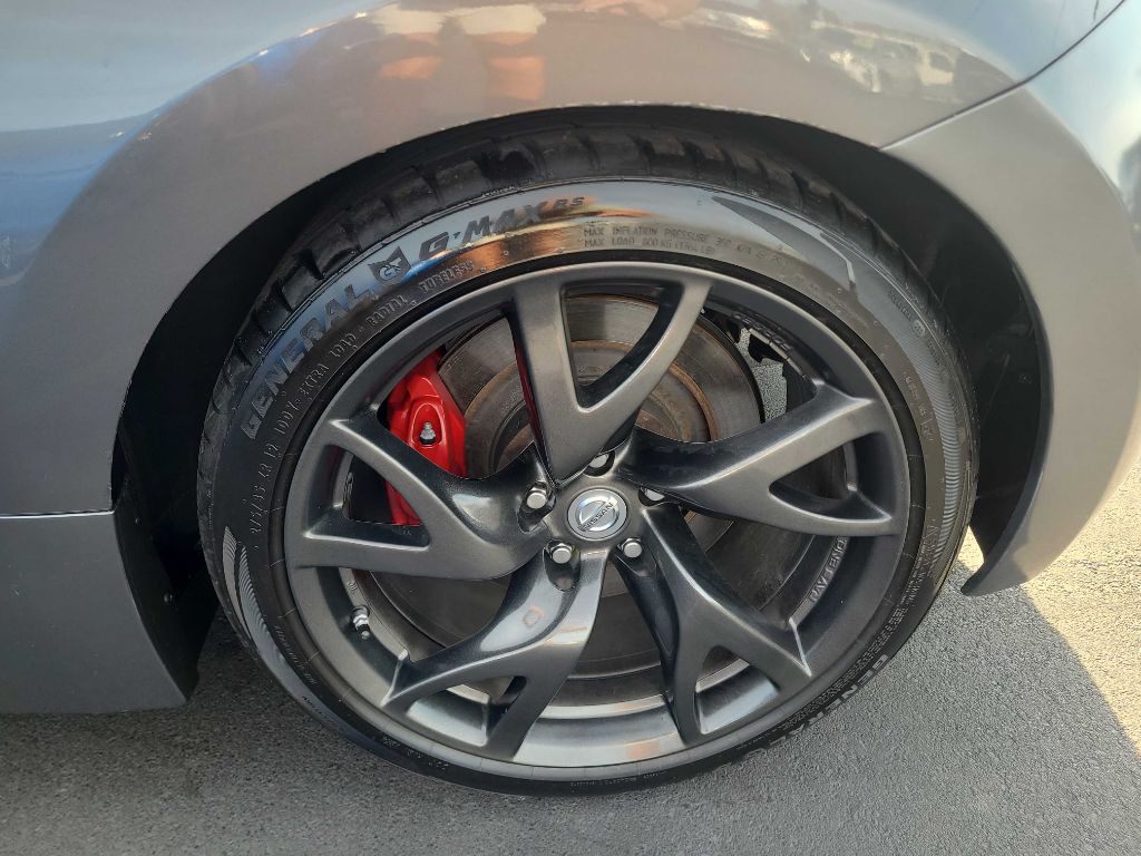 2014 Nissan 370Z Image 29