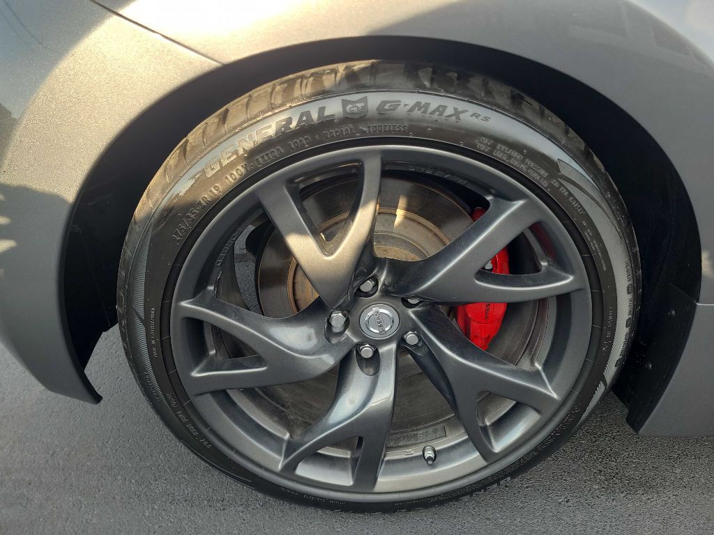 2014 Nissan 370Z Image 30