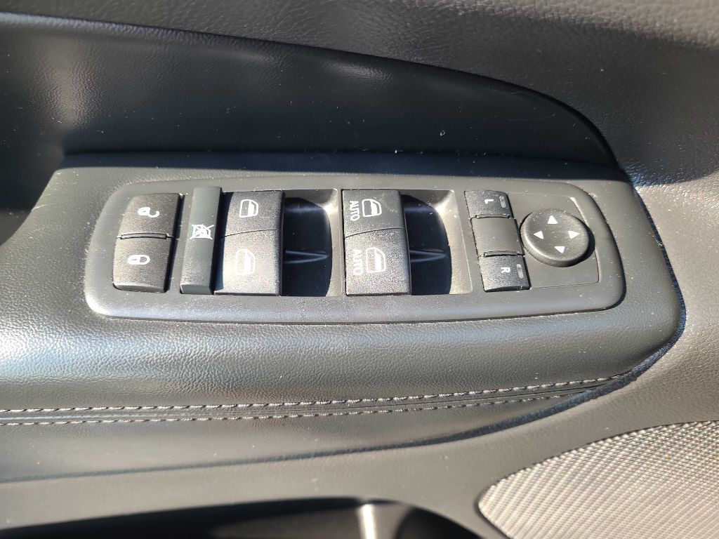 2015 Jeep Grand Cherokee Image 26