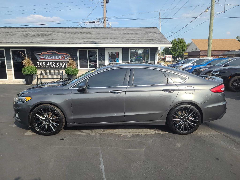 2020 Ford Fusion Image 2