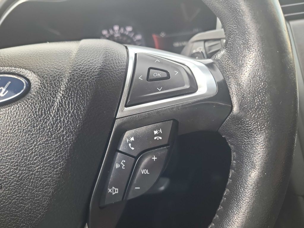 2020 Ford Fusion Image 22