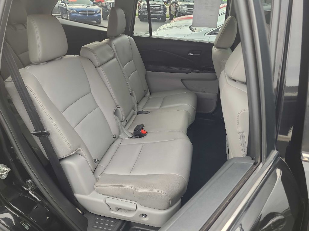 2017 Honda Pilot Image 14