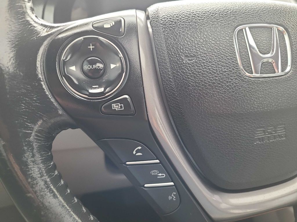 2017 Honda Pilot Image 23